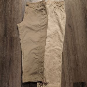 Bundle of women's Capri pants